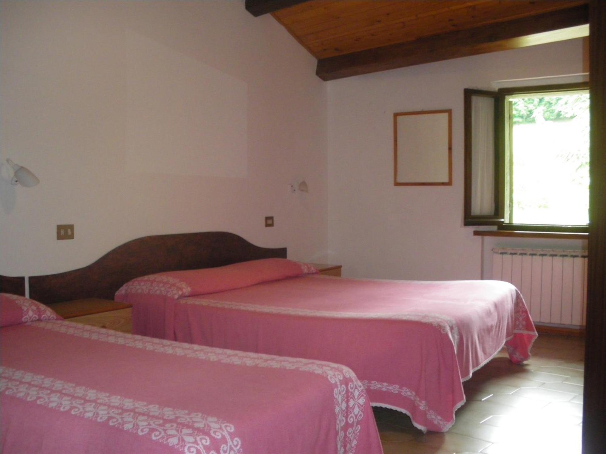 Agriturismo Orsaiola Urbania Exterior foto