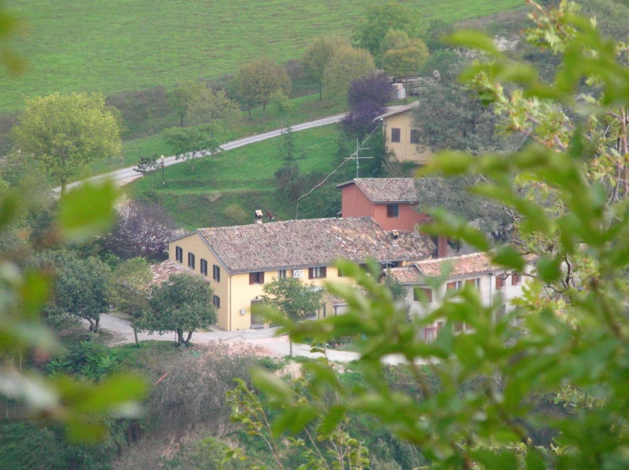 Agriturismo Orsaiola Urbania Exterior foto